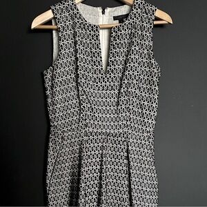 Black and white mini dress with pockets